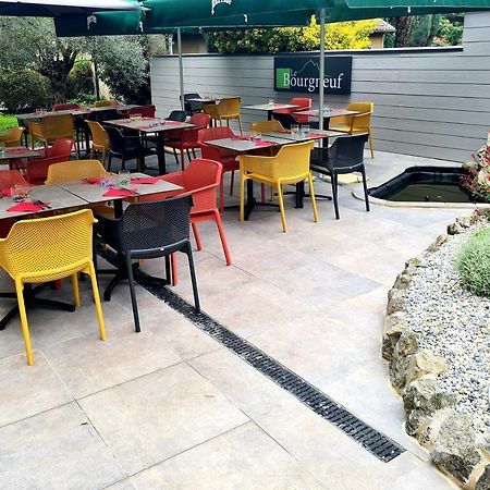 Hotel Restaurant Le Bourgneuf Morlaas Eksteriør bilde
