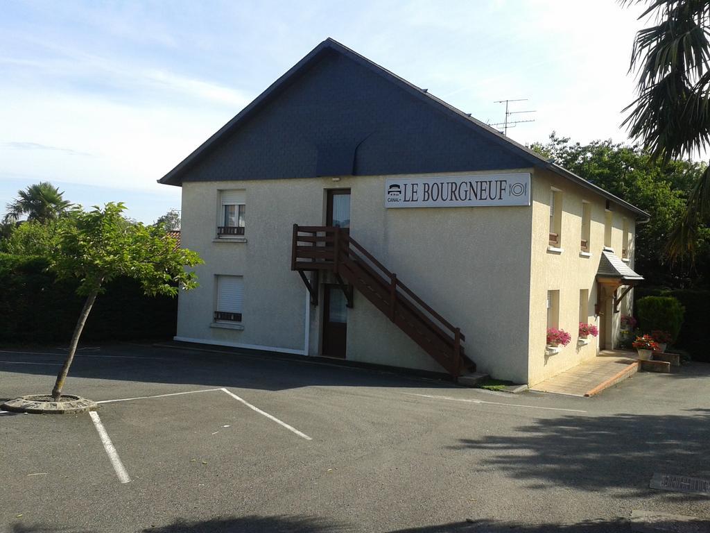 Hotel Restaurant Le Bourgneuf Morlaas Eksteriør bilde